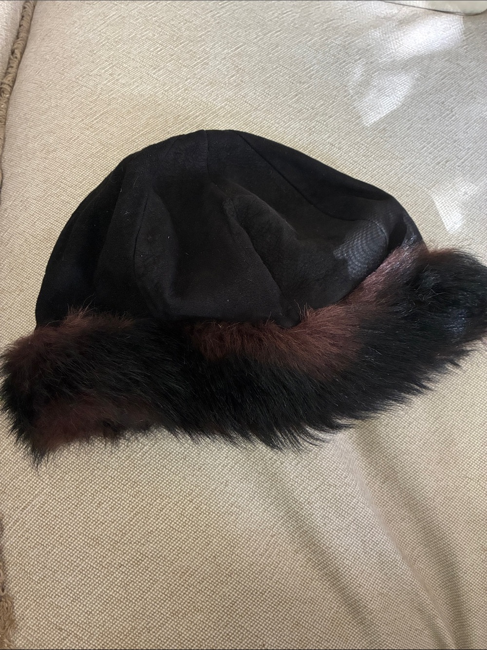Betmar Vintage Black Cloche Hat with Brown-Black Faux Fur Trim